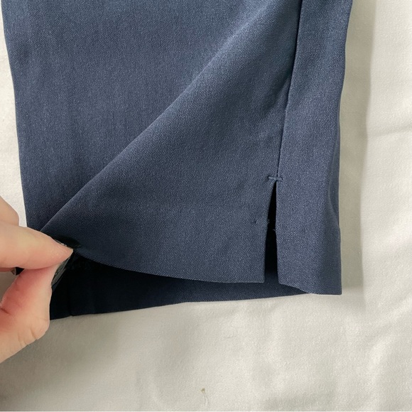 PGA TOUR Women's Pull-on Golf Pant with Tummy Control Medium Navy - Picture 5 of 10